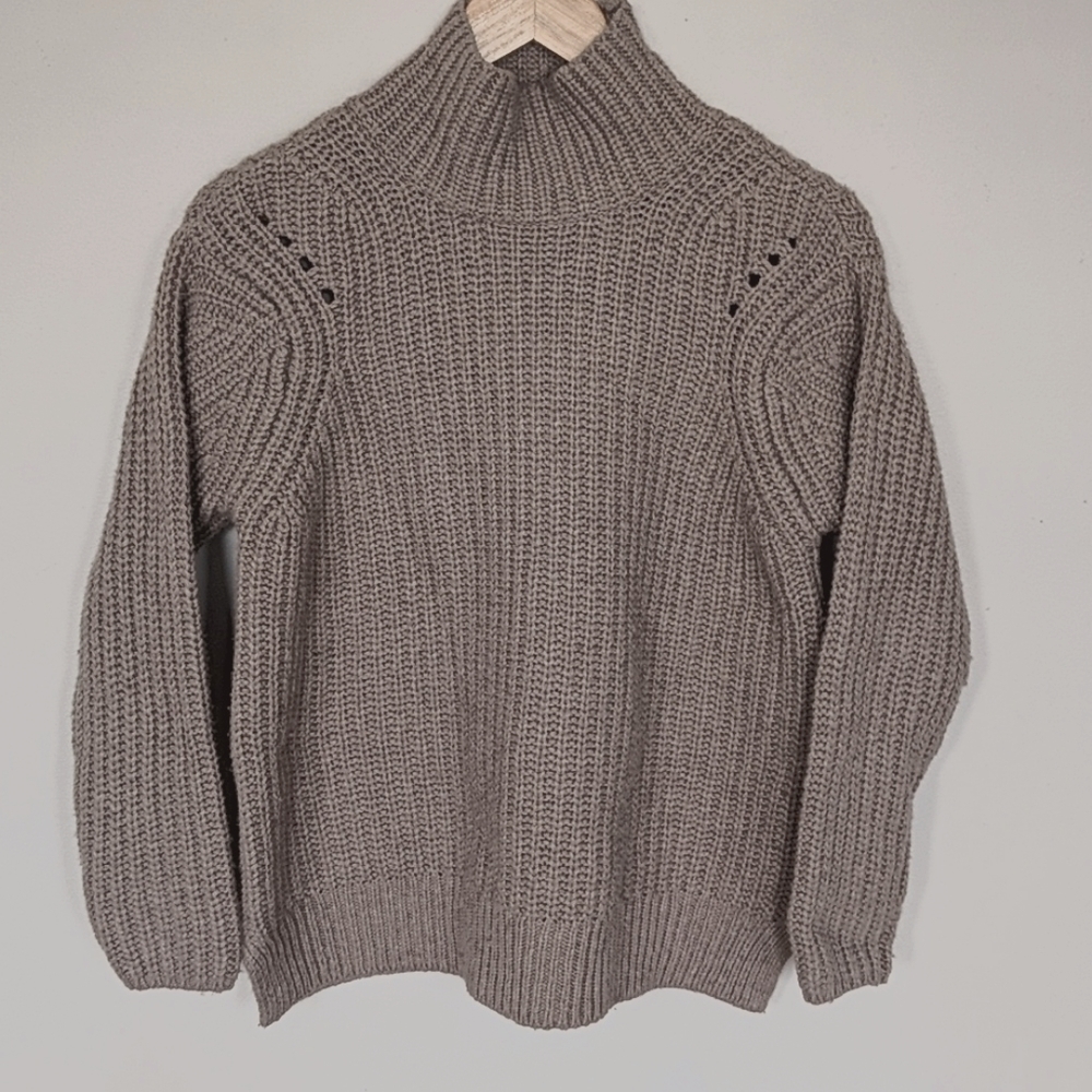 💎2/$20 LORD & TAYLOR WOOL TURTLE NECK
